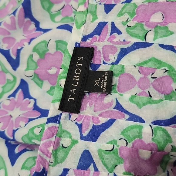 Talbots Split Neck Pin-tuck Top - Medallion Size XL - Picture 4 of 13